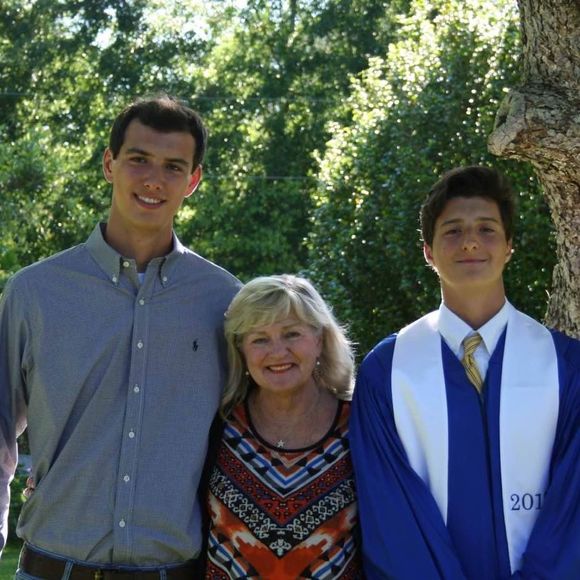 Meet your Posher, Nicki - Picture 1 of 1